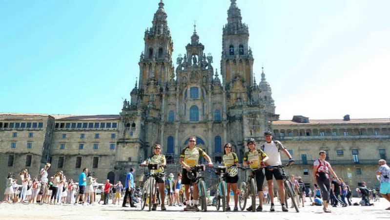 Best months to plan a bike tour in Portugal - Spring Summer Autumn - Camino de santiago de compostela