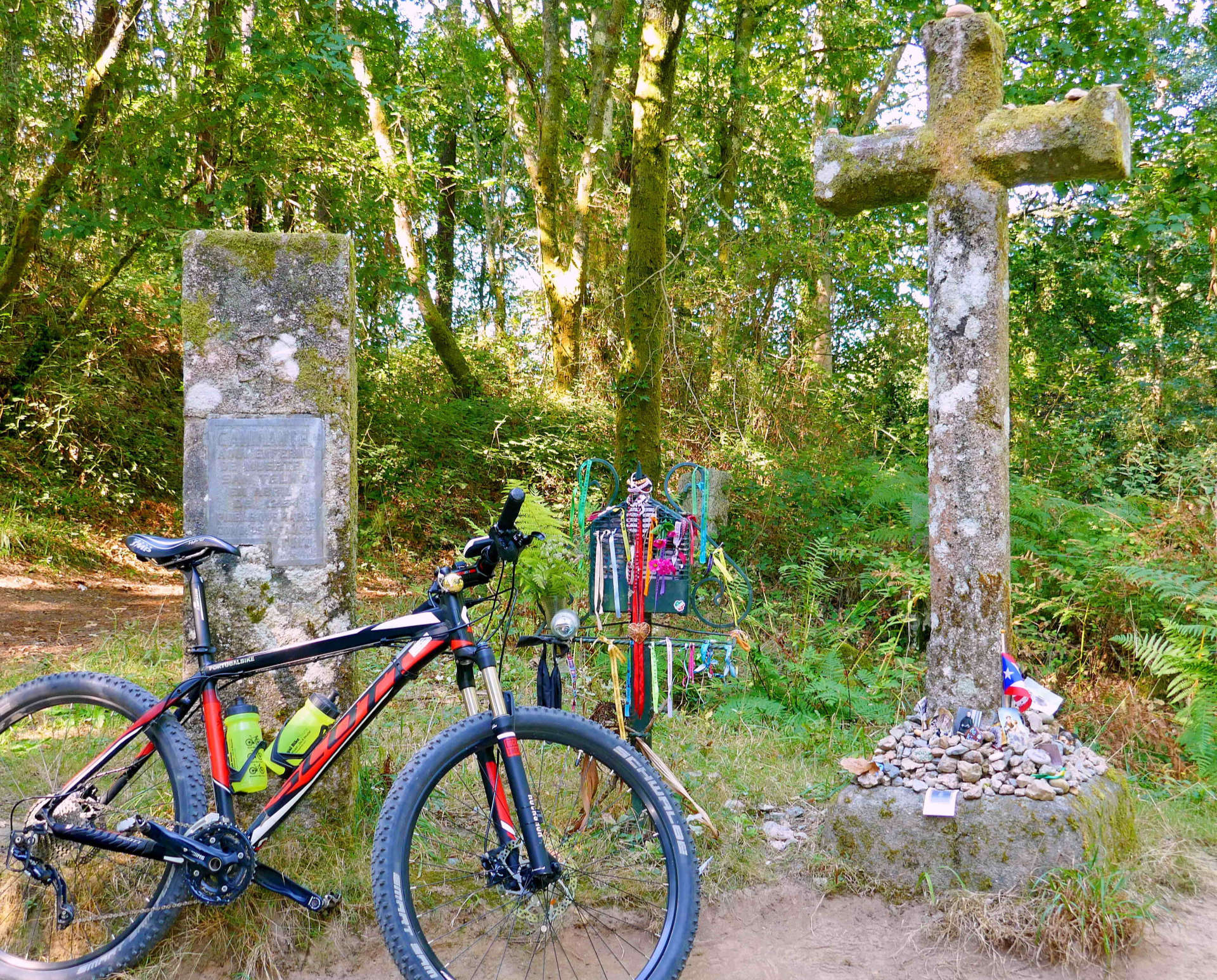 Camino de Santiago pilgrimage route: 'Sister Bicycle' – Motorists